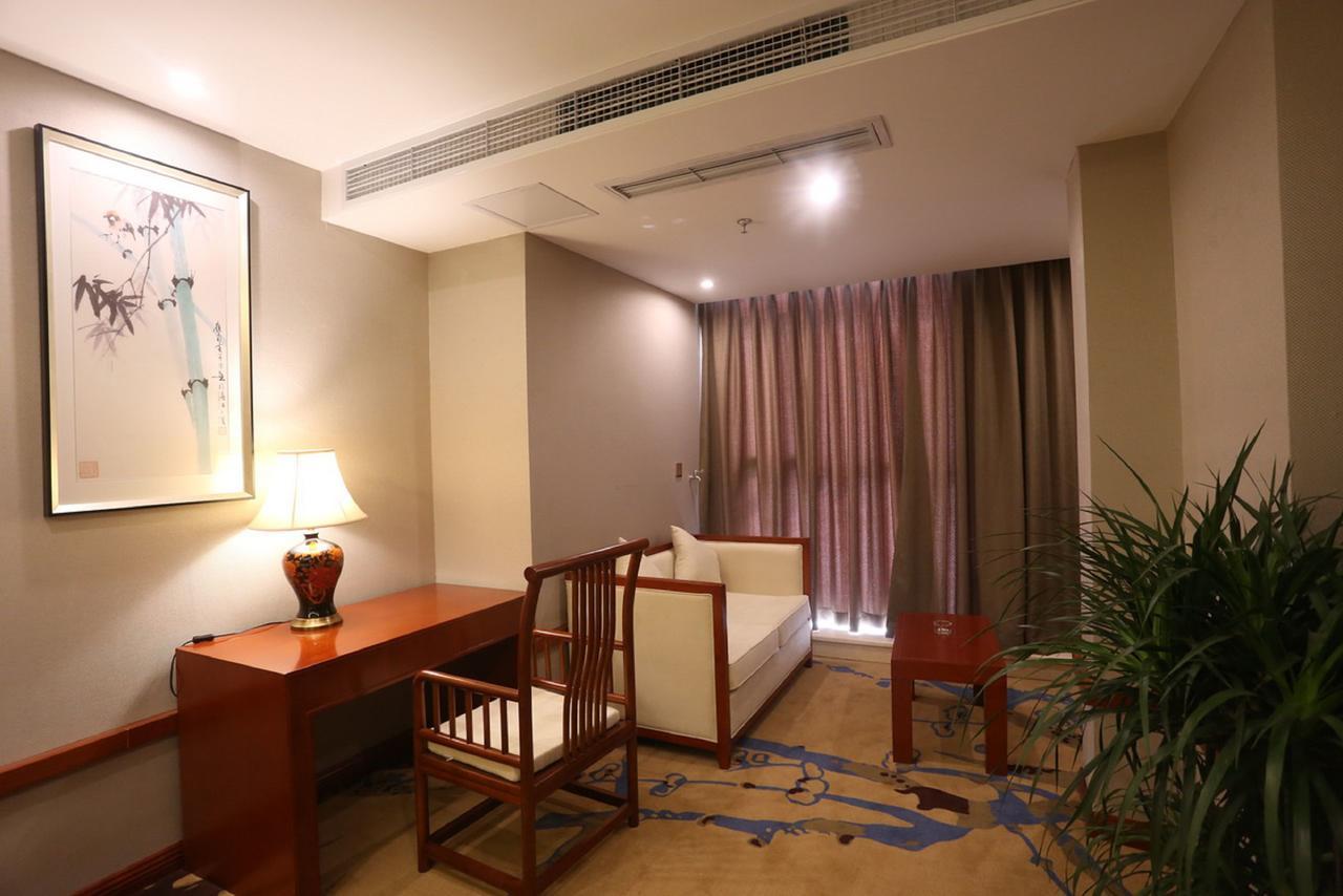 Mingshan Hotel Chengdu Exterior foto