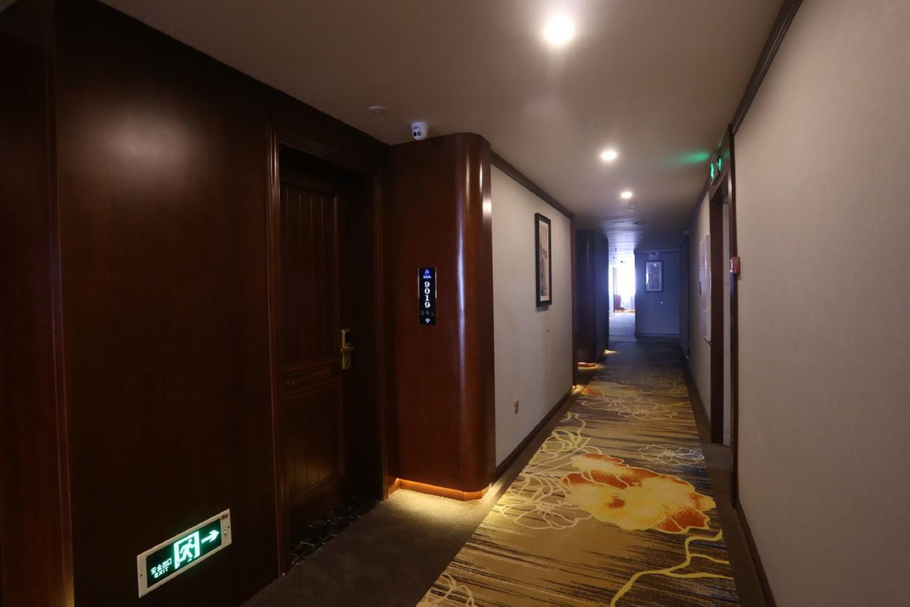 Mingshan Hotel Chengdu Exterior foto
